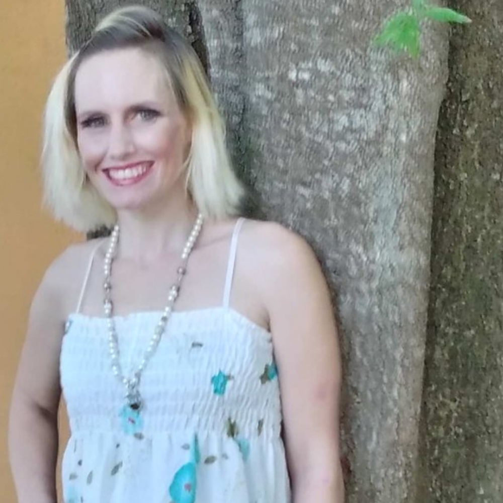 I'm wearing my Necklace I make now!😛